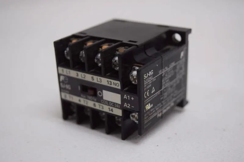 Fuji Electric SJ-0G/UL-DC24V-1A — Contactors (image 2)
