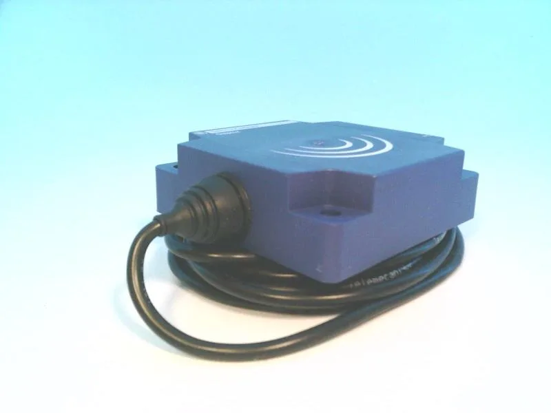 Schneider Electric XS7D1A1PAL2 — Proximity Sensors (image 3)
