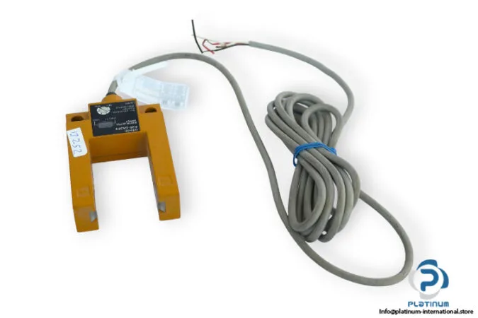 Omron E3SGS3E4 — Photoelectric Sensors (image 3)