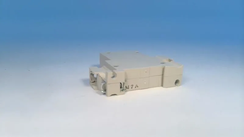 Mitsubishi Electric CP30BA1P1M7A — Miniature Circuit Breakers (MCB) (image 4)