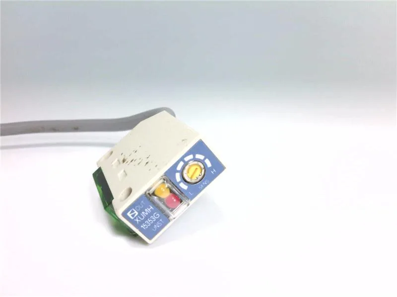 Schneider Electric XUMH15353G — Photoelectric Sensors