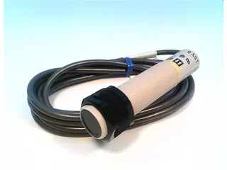 Omron E3F2-DS10Z1 — Photoelectric Sensors