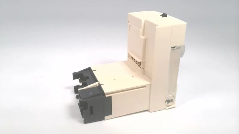 Schneider Electric LUCCX6BL (image 4)