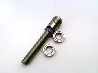 Schneider Electric XS1M08PC410D — Proximity Sensors