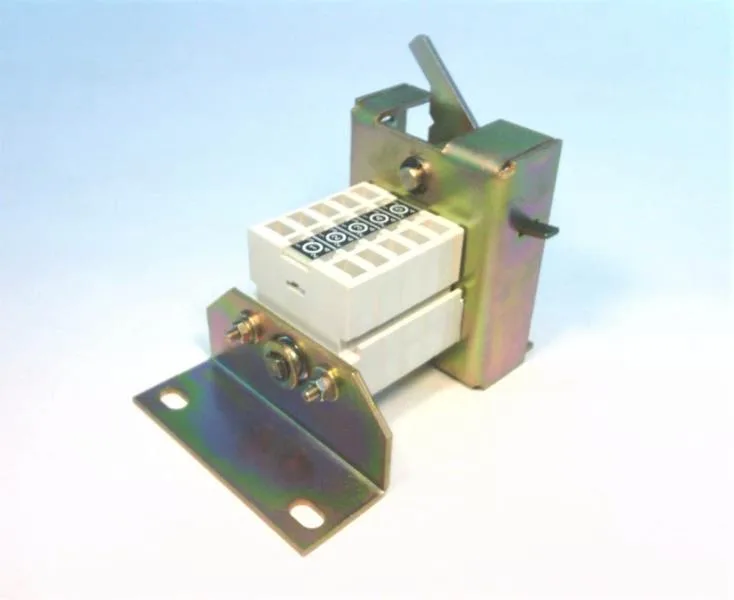 ABB UXAB 309300311 — Miniature Circuit Breakers (MCB) (image 2)
