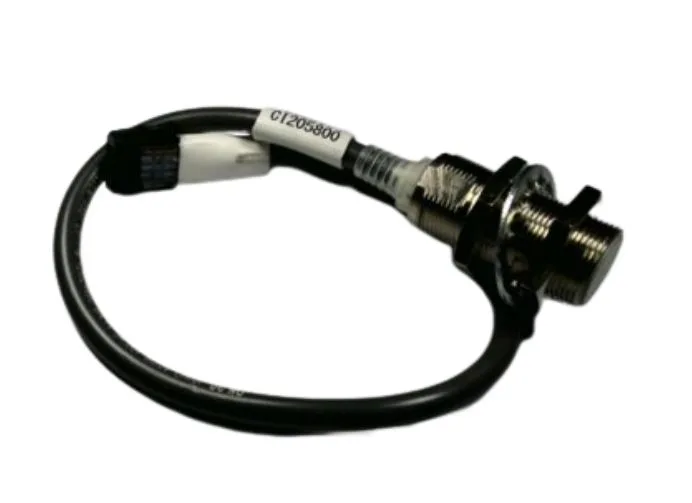 Omron E2EM-X8B1 2M — Proximity Sensors