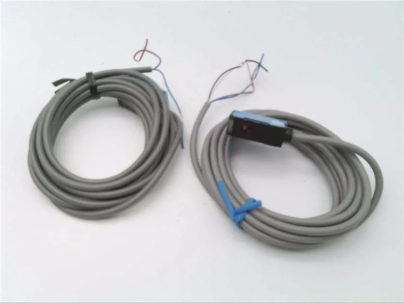 SICK WS/WE150-P132 — Photoelectric Sensors