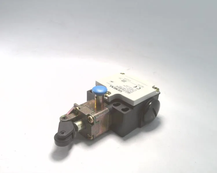 Siemens 3SE3 210-0EV12 — Limit Switches (image 2)