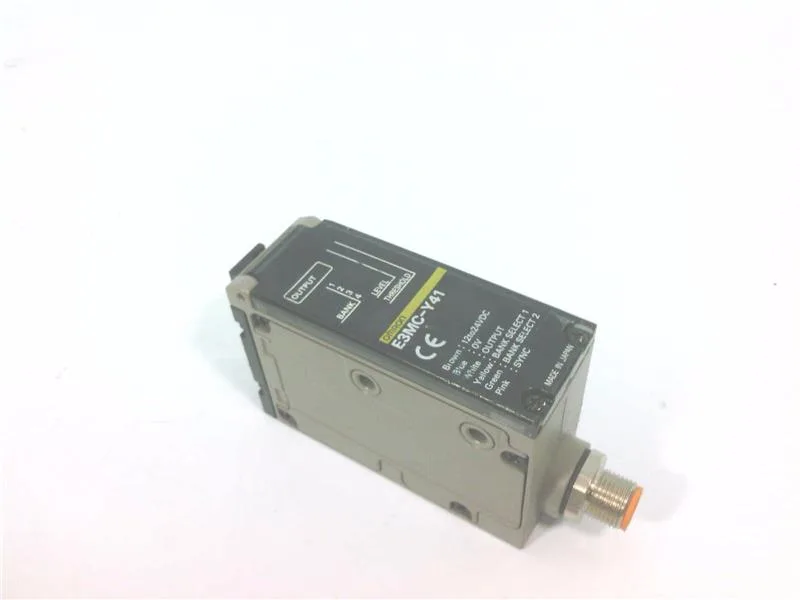 Omron E3M-CY41 — Photoelectric Sensors (image 4)