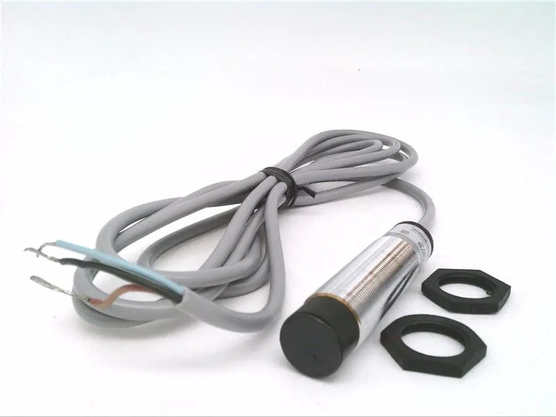 Schneider Electric XSA-J08713 — Proximity Sensors