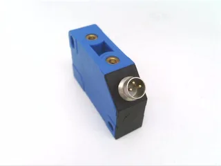 SICK IQ12-06NPS-KT0 — Proximity Sensors (image 2)