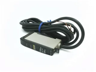 Omron E3X-NT11 — Photoelectric Sensors (image 2)