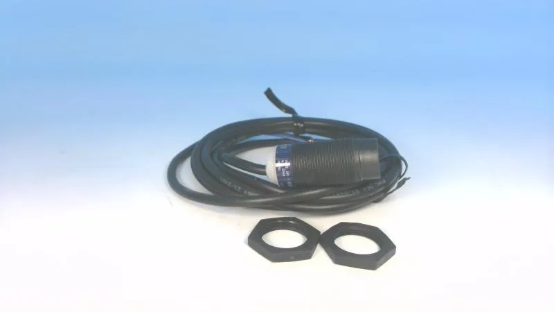 Schneider Electric XS4P18AB120 — Proximity Sensors (image 4)