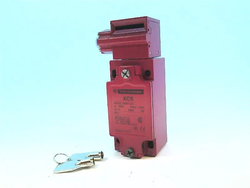 Schneider Electric XCSC703 — Safety Interlock Switches