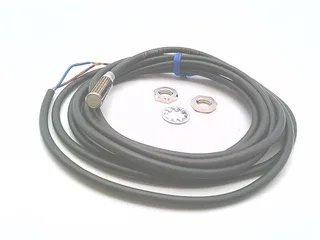 Omron E2E-X2D2-N 2M — Proximity Sensors (image 4)