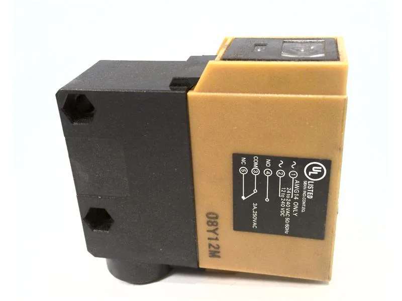 Omron E3A2-10DM4T — Photoelectric Sensors (image 2)