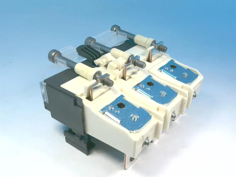 Schneider Electric LV430500 (image 3)