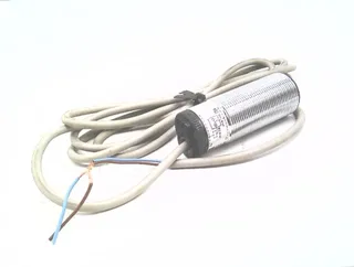 Schneider Electric XSA-V11161 — Proximity Sensors (image 2)