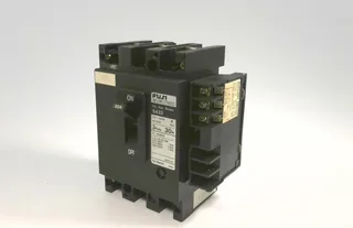 Fuji Electric SA33-30A — Molded Case Circuit Breakers (MCCB) (image 3)