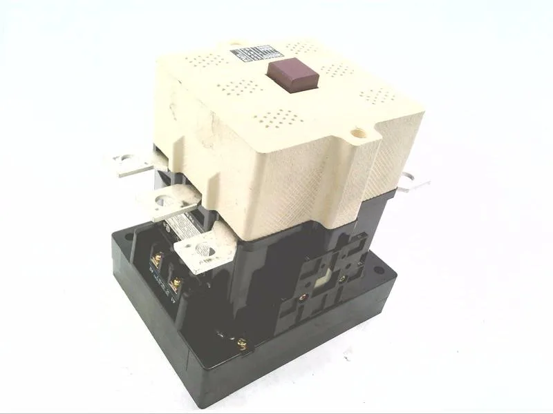 Fuji Electric 2NC4F0122 — Contactors (image 2)