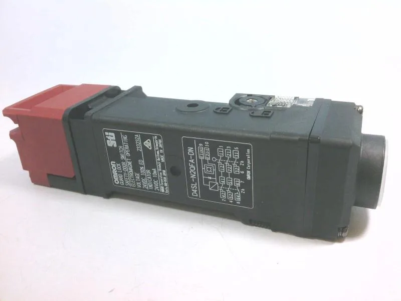 Omron D4SL-N2QFA-DN — Limit Switches (image 4)