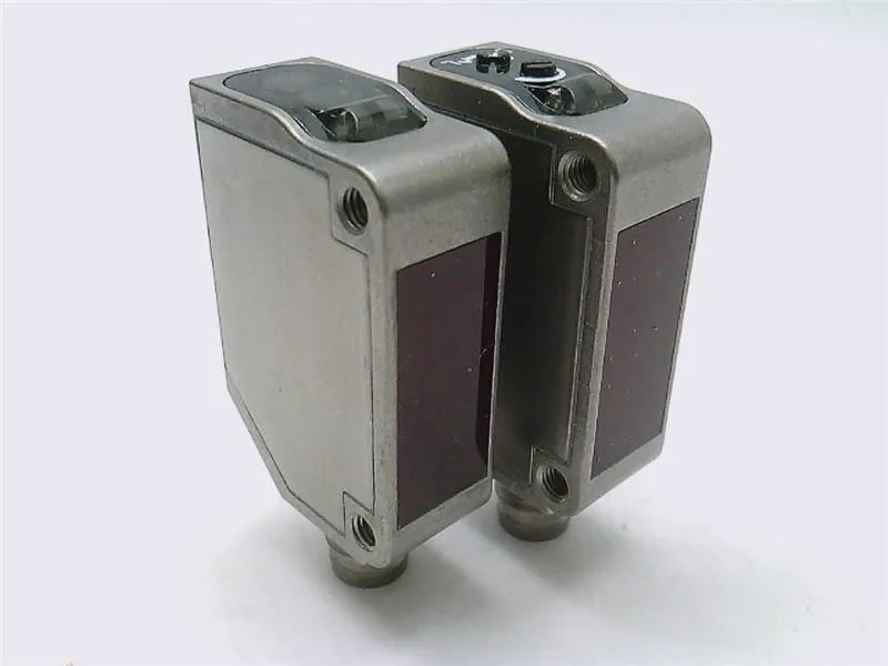 Omron E3ZM-T88 — Photoelectric Sensors