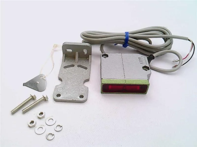 Omron E3S-LS20XE1 — Photoelectric Sensors (image 2)