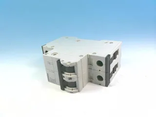 Siemens 5SY4225-7 — 2-Pole MCB (DIN Rail) (image 2)