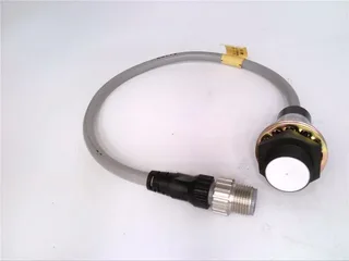 Omron E2EQ-X7D1-M1GJ 0.3M — Proximity Sensors (image 2)