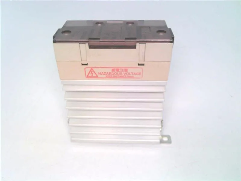 Omron G3PE-545B 12-24VDC — Solid State Relays (image 3)