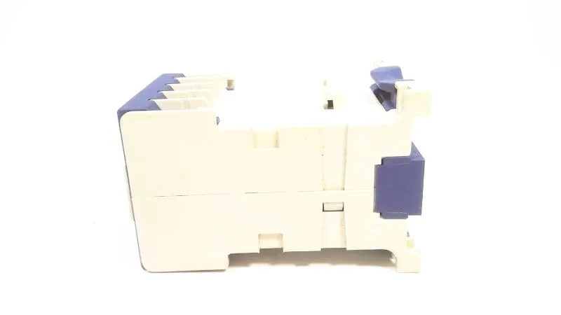 Schneider Electric LP4-EC-03-B — Contactors (image 4)