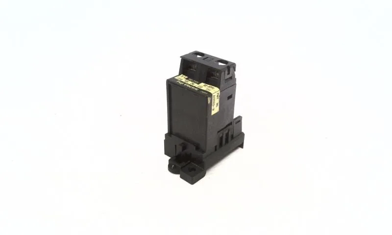 Fuji Electric AHX503-M — Fuses & Fuse Holders (image 3)