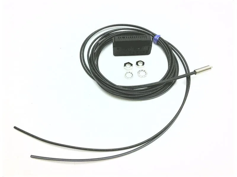 Omron E32-CC200-2M — Photoelectric Sensors