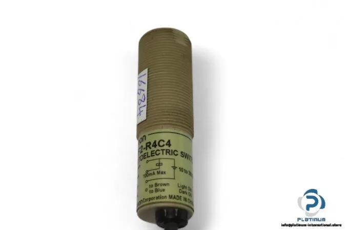 Omron E3F2-R4C4 — Photoelectric Sensors (image 5)
