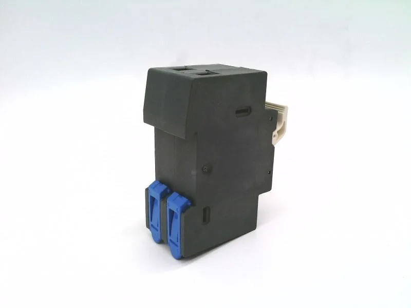 Schneider Electric DF82 (image 2)
