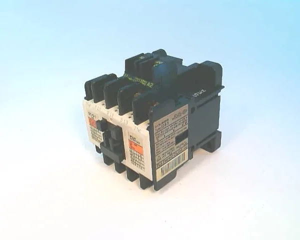 Fuji Electric SC-5-1-100/100/110V — Contactors (image 2)