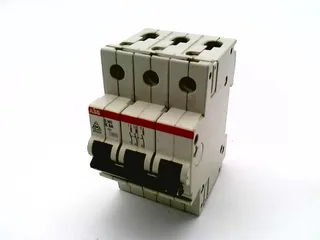 ABB S283-K8A