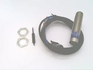 Schneider Electric XU5M18MA230 — Photoelectric Sensors (image 5)