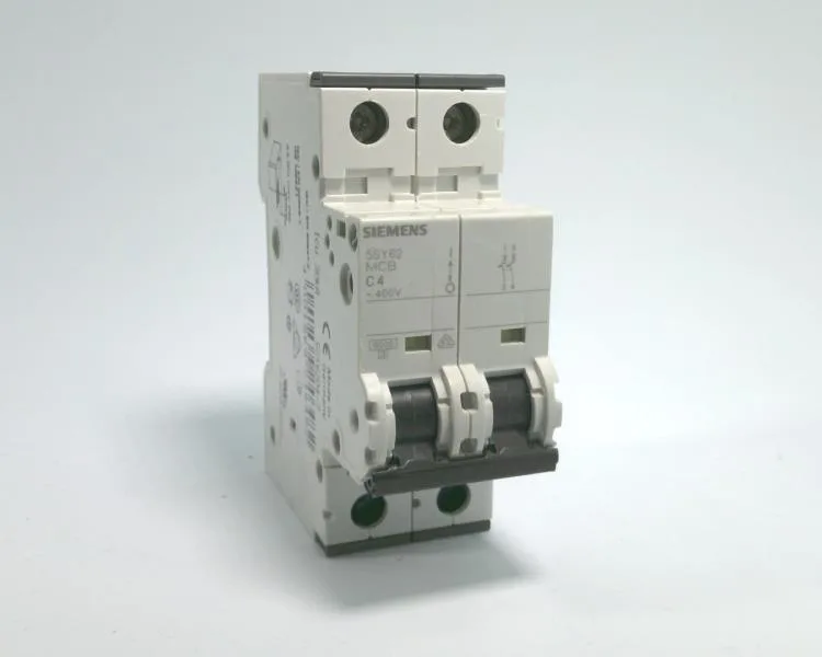 Siemens 5SY6204-7 — 2-Pole MCB (DIN Rail) (image 2)