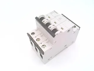 Siemens 5SY6340-7 — 3-Pole MCB (DIN Rail) (image 2)