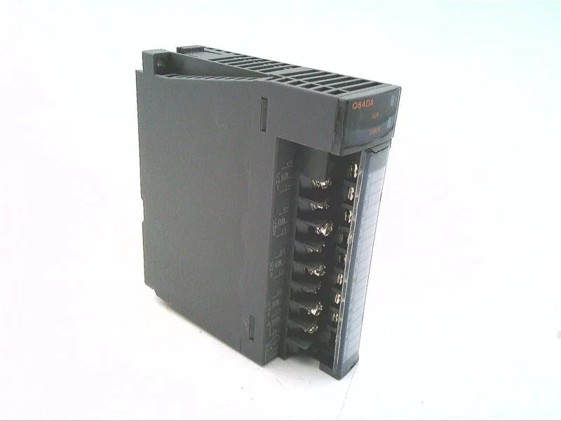 Mitsubishi Electric Q64DA — PLCs (Programmable Logic Controllers) (image 2)
