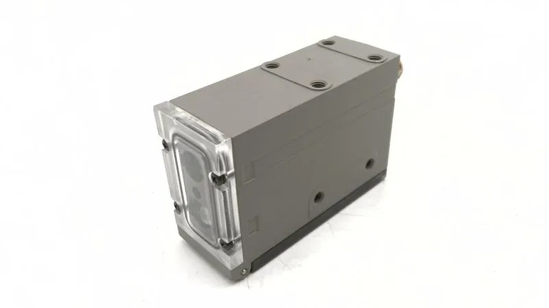 Omron E3MC-A41 — Photoelectric Sensors (image 2)