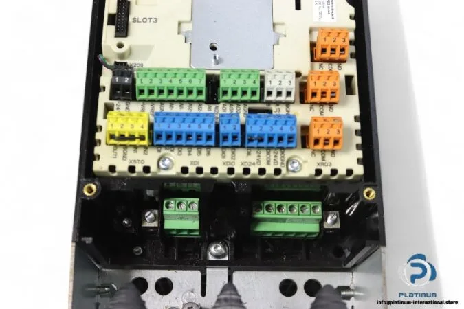ABB ACS880-MU-Z-AINL4 — AC Drive (VFD) 480V