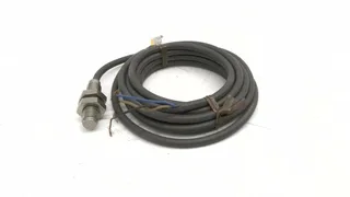 Omron E2EGX5MB1 — Proximity Sensors
