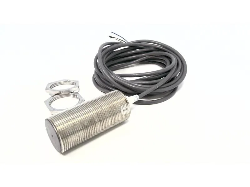 Omron E2A-M30LS15-WP-B3 5M — Proximity Sensors (image 3)