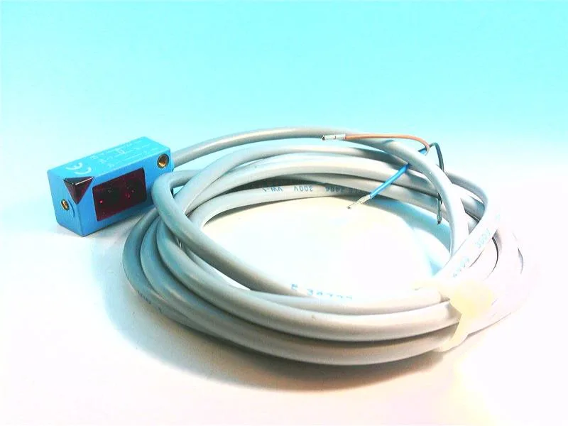 SICK WT4-P132 — Photoelectric Sensors (image 2)