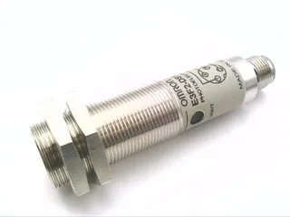 Omron E3F2-DS10B4-M1-M