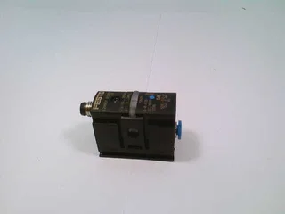 Festo SDE5-D10-O-Q4E-P-M8 — Differential Pressure Transmitters (image 4)