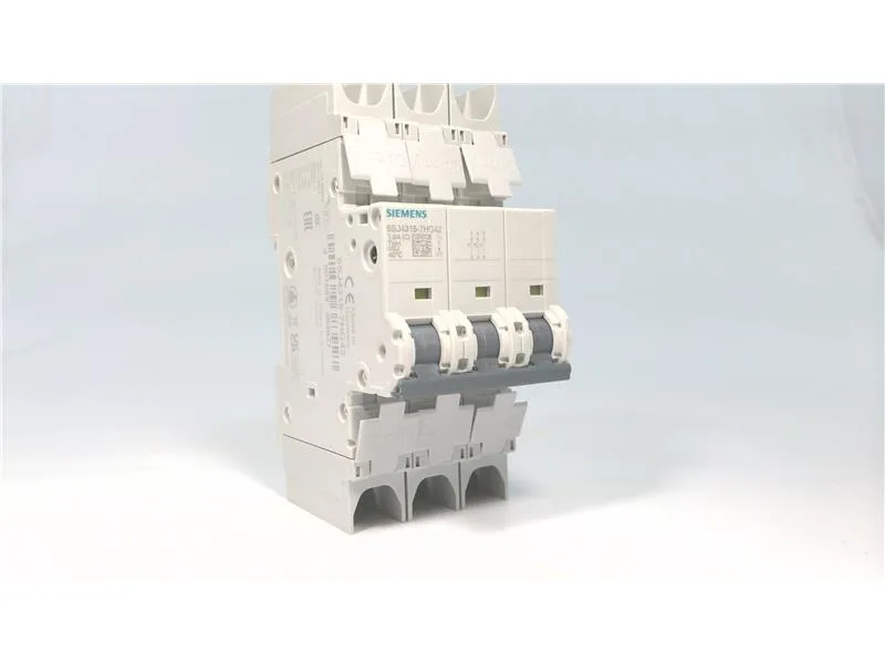 Siemens 5SJ4315-7HG42 — 3-Pole MCB (DIN Rail) (image 3)