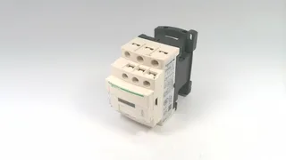 Schneider Electric CAD50F7C — Motor Control Accessories